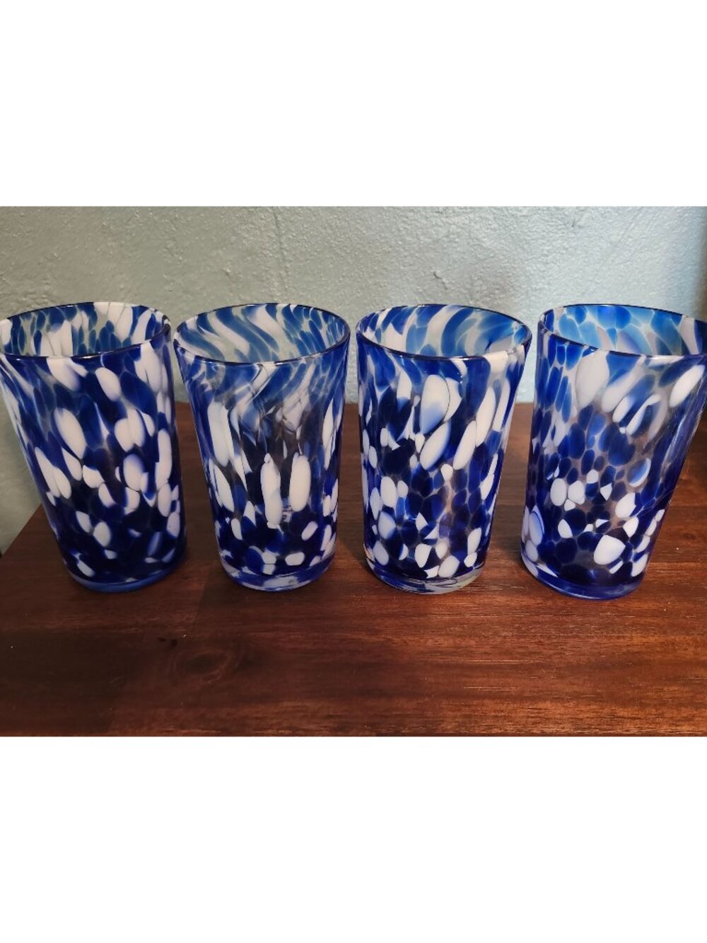 Lot of 4 Hand Blown Blue Confetti Glasses 6"